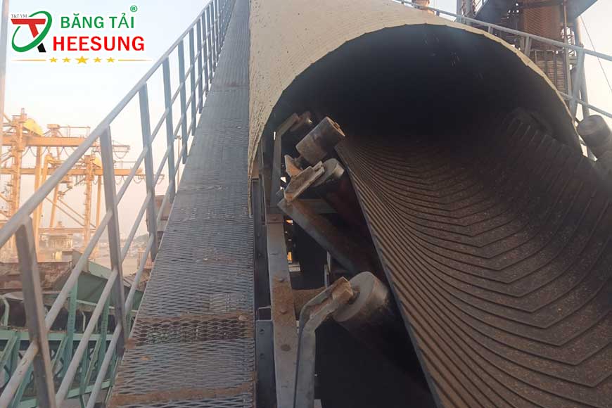 băng tải cao su Heesung gân V