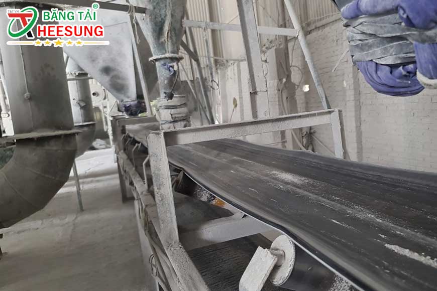 băng tải cao su Heesung trong sản xuất