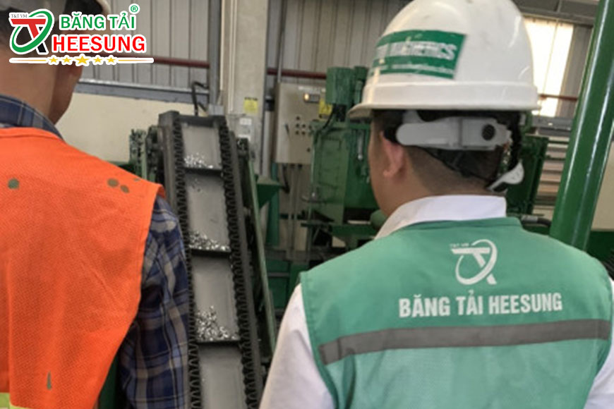kỹ thuật bảo hành băng tải Heesung cho khách hàng