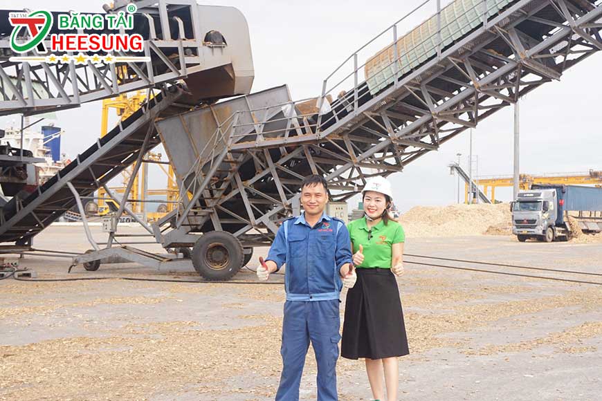 nhân sự đi khảo sát thị trường