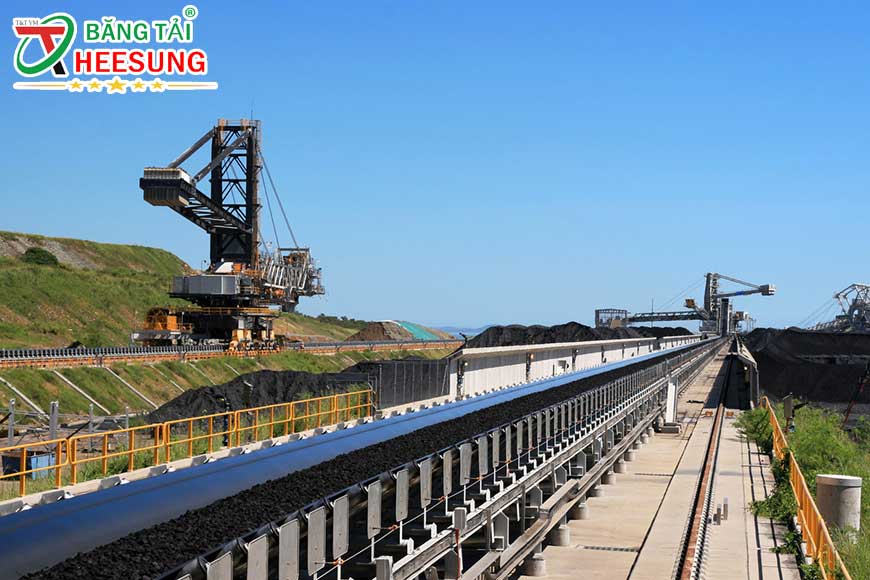 băng tải Heesung chở than