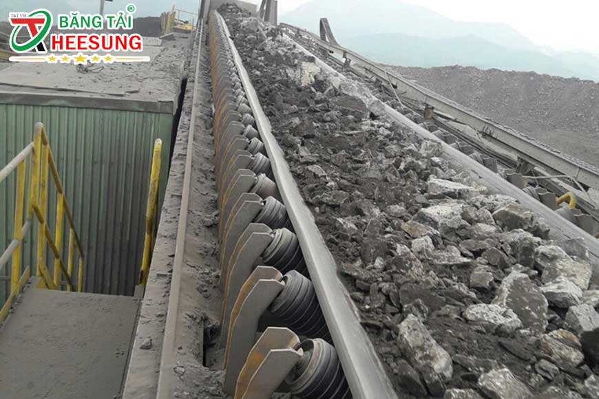 băng tải cao su dày