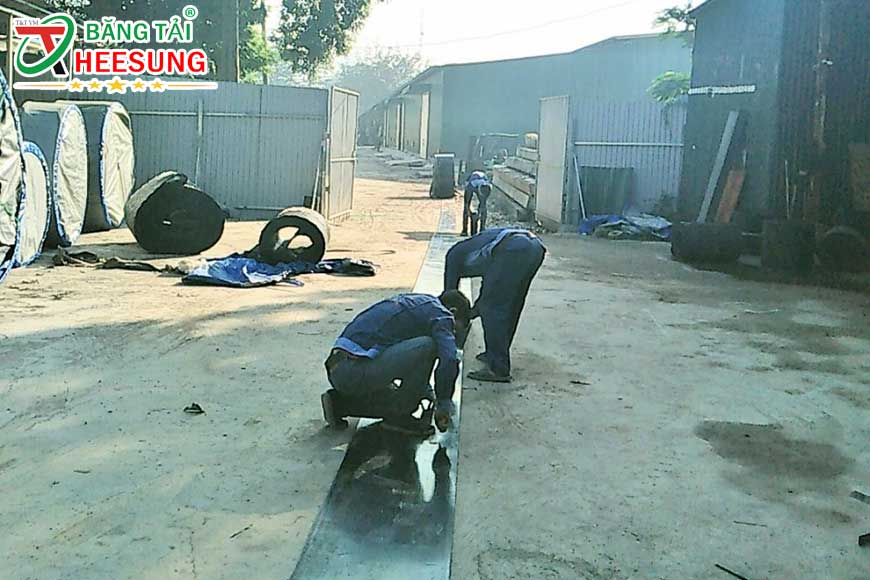 chuẩn bị băng tải dán nối