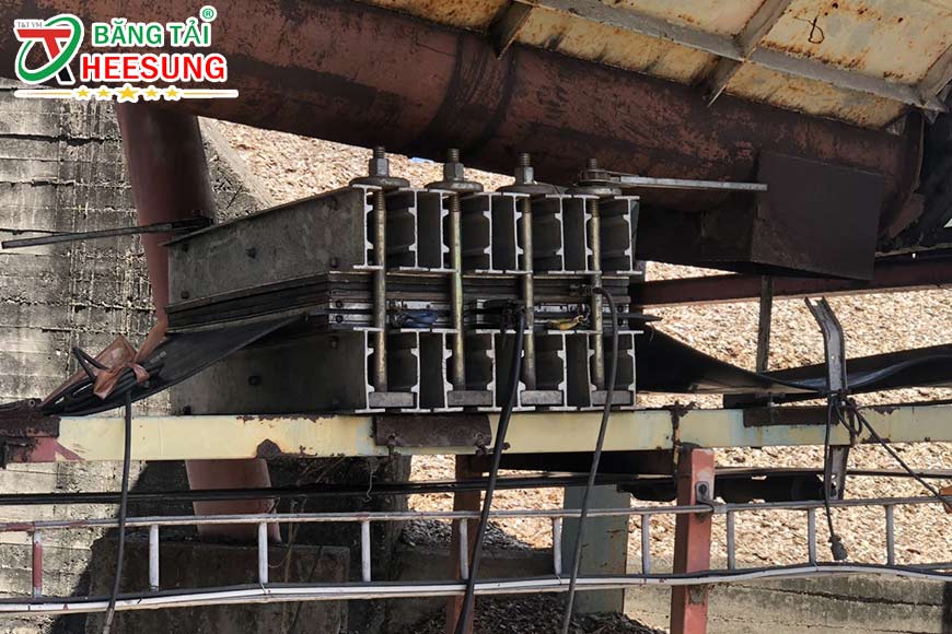 dán nối băng tải cao su