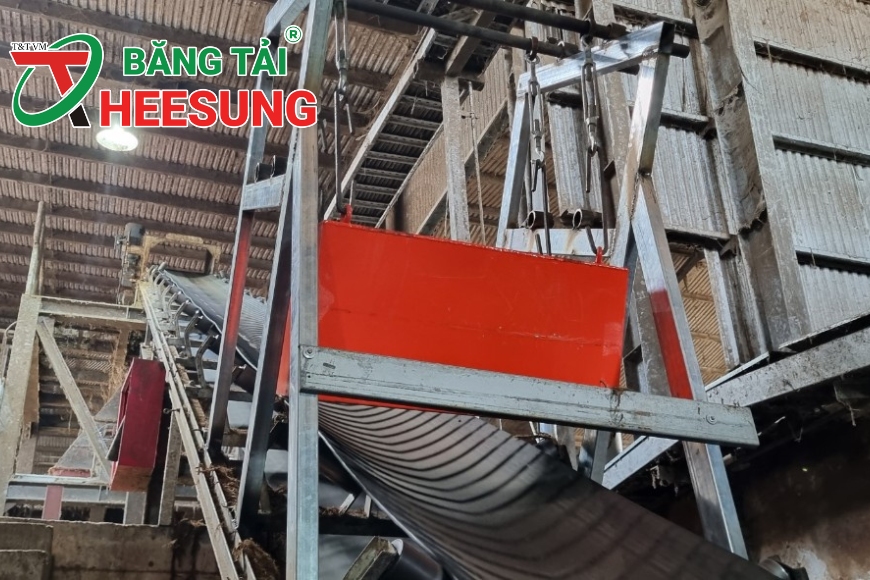 băng tải cao su gân V