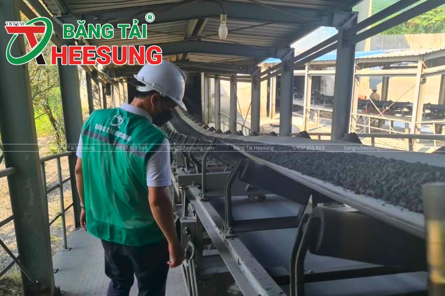 băng tải B650 trong khai khoáng