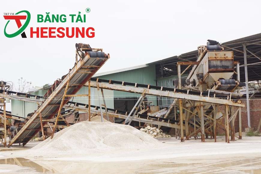 dây chuyền băng tải cao su