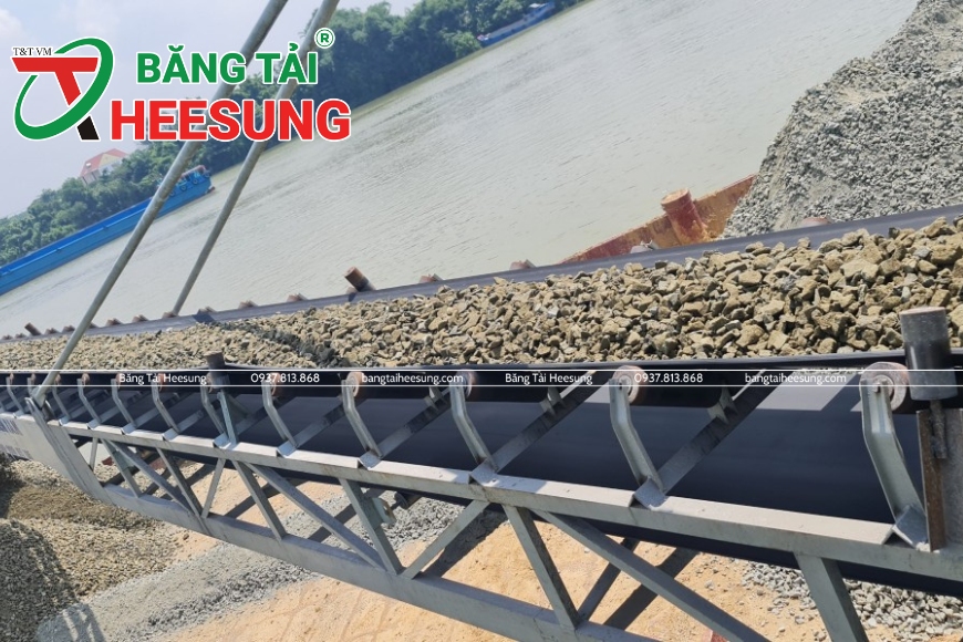băng tải Heesung trong khai thác đá