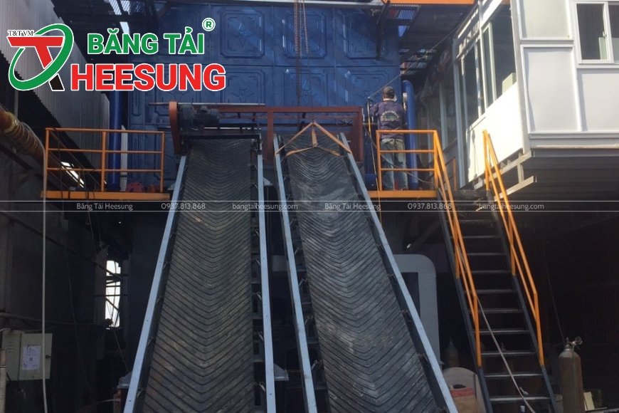 khổ băng tải gân V