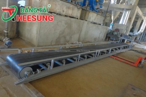 Băng tải cao su mini: Vận chuyển TỐI ƯU trong không gian nhỏ