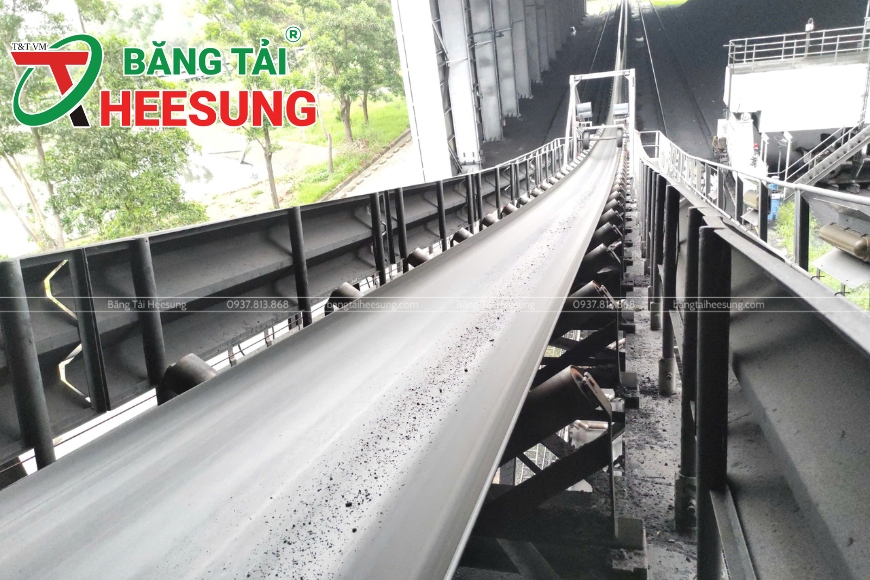 khổ băng tải cao su trơn