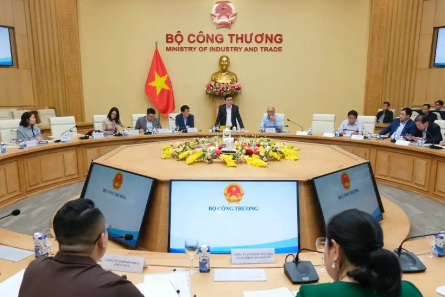 họp sửa dổi luật hóa chất