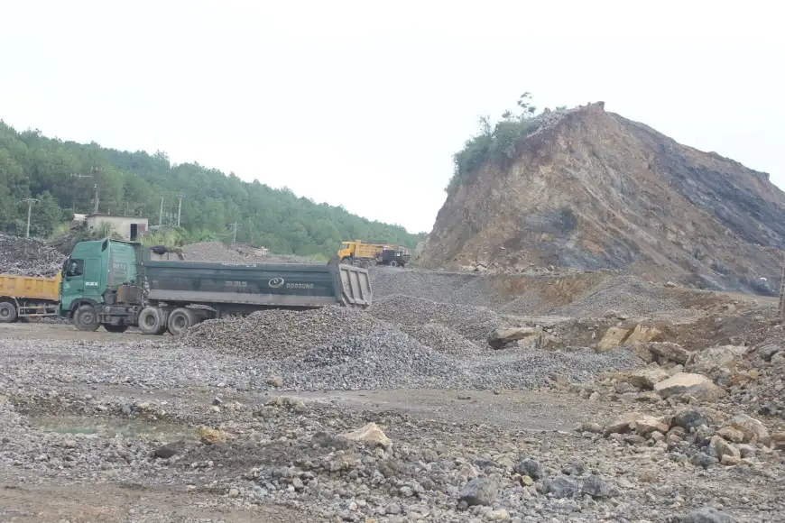 khai thác đá tại Đồng Nai