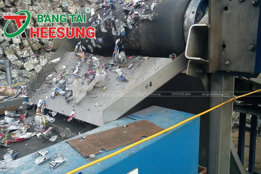 băng tải vận chuyển rác thải
