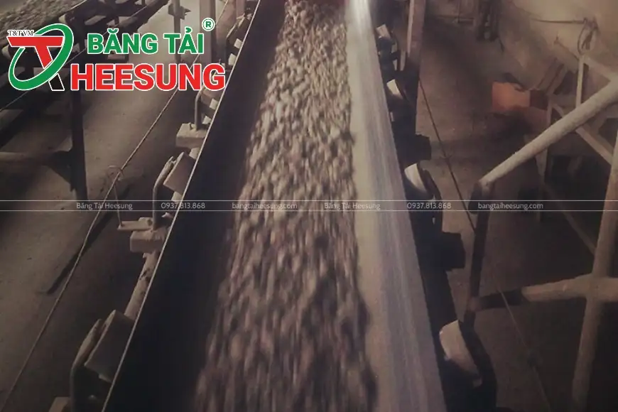 băng tải Heesung tải đá nhỏ