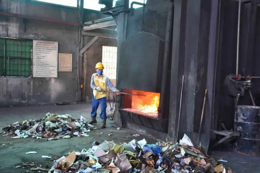 máy xử lý chất thải rắn
